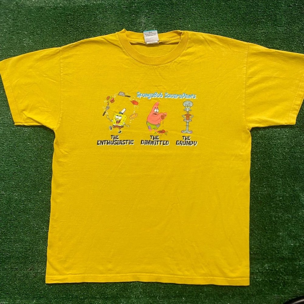 Vintage Y2K SpongeBob Essential Nickelodeon Cartoon Tee